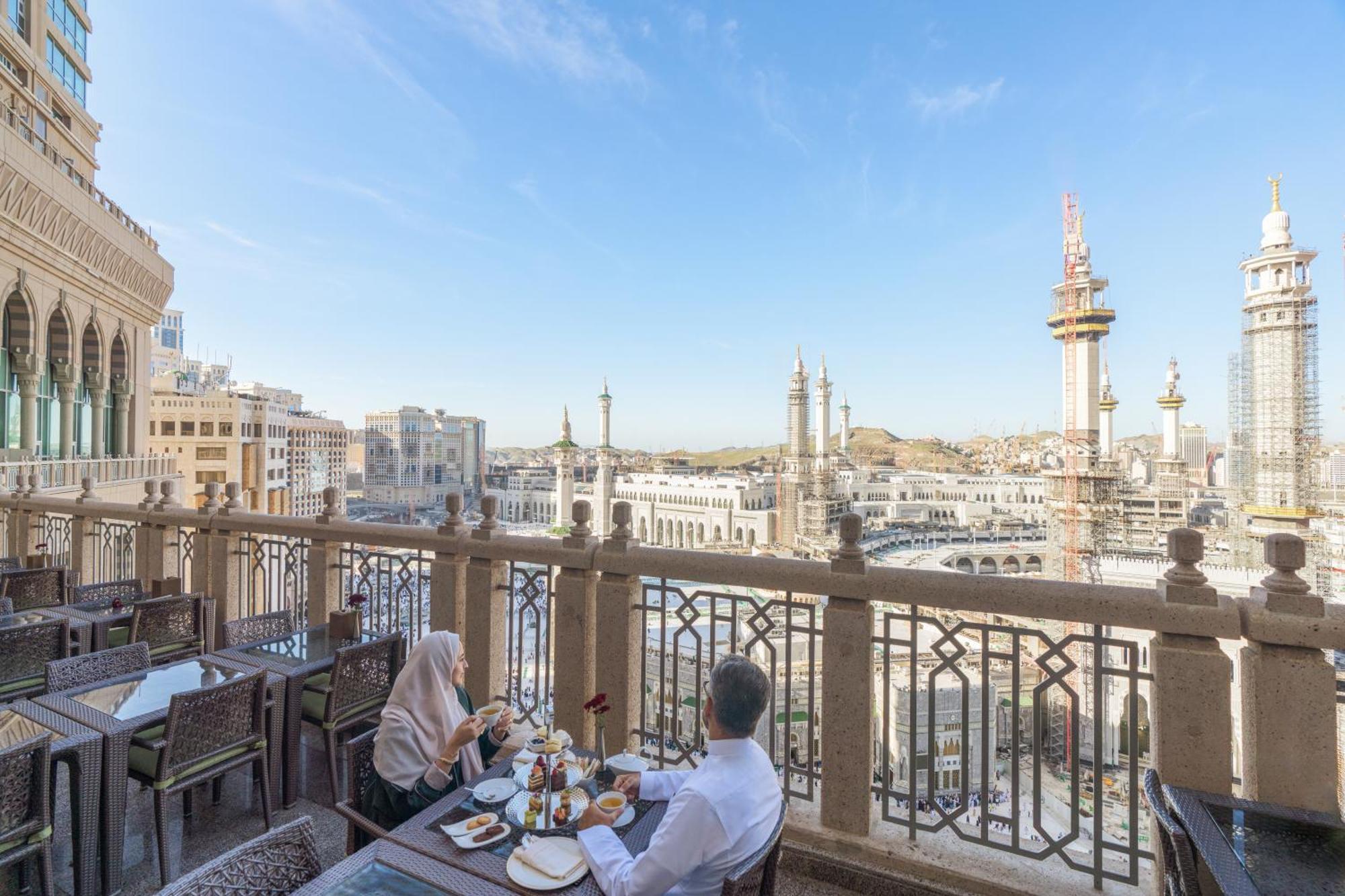 Raffles Makkah Palace Mekka Buitenkant foto The view of the Grand Mosque from the hotel